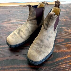 Brown leather blundstones